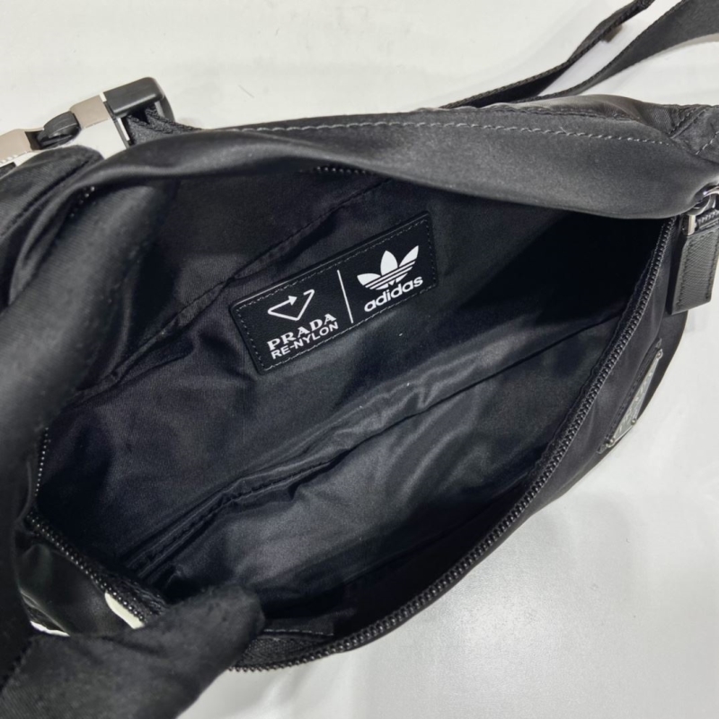 Pra*a waist chest packs
